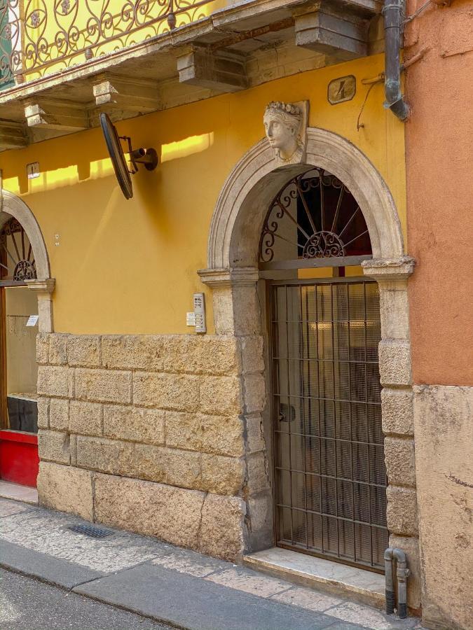 Domus Suites Verona Exterior foto